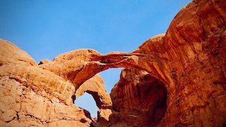 double_arch_and_its_not_mcdonalds.jpeg